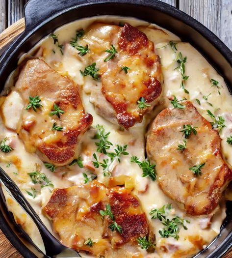 The moment I saw this recipe, I knew what I was fixing for dinner! Tastes even better the next day! Scalloped Potato Casserole, Pork Chop Casserole, Roast Pork Chops, Scalloped Potato, Tender Pork Chops, Pork Chops And Potatoes, Smothered Pork, Pork Chop Recipes Baked, Pork Chop Dinner