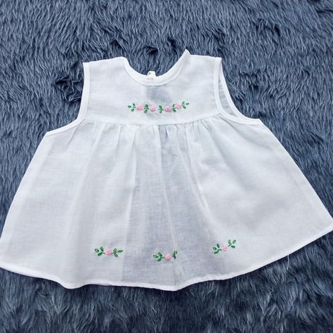 #new born baby frock design#baby frock design#new born white baby frock design#baby frock design for stitching Embroidery Quotes, Hoops Embroidery, Baby Frock Design, Embroidery Abstract, Baby Dress Embroidery, Girl Frock, Newborn Baby Dresses, Baby Summer Dresses, Baby Clothes Patterns Sewing