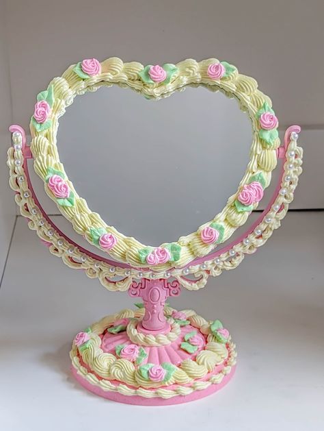 VINTAGE HEART FLORAL CAKE MIRROR Introducing our delightful cake mirror inspired by Vintage cakes and built to last. (Ideal for a variety of purposes) 1. Photography: Capture its charm in photos. 2. Versatile Props: Use it as a prop for special occasions and photoshoots. Ideal for birthdays, weddings, baby showers, and more. 3. Display: Perfect for displaying in bakeries, coffee shops, and more. 4. Thoughtful Gifting: A unique and meaningful gift. 5. Elevating Your Home Decor: Enhance your livin Cake Mirror Diy, Sweet Decoration Ideas, Vintage Home Ideas, Cake Mirror, Vintage Heart Cake, Craft Cafe, Cake Frame, Mirror Cake, Vintage Cakes