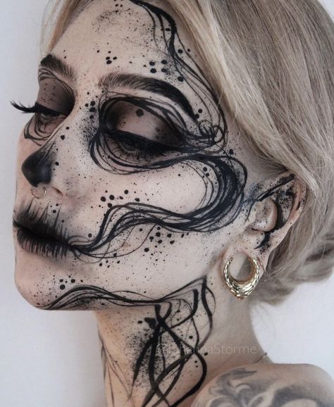 Halloweenský Makeup, Drag Make-up, Face Art Makeup, Graphic Makeup, Horror Makeup, Halloween Makeup Inspiration, Makijaż Smokey Eye, Skull Makeup, Crazy Makeup