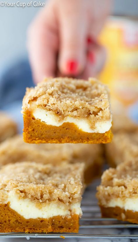 Pumpkin Cream Cheese Crumb Cake - Your Cup of Cake Cream Cheese Crumb Cake, Pumpkin Crumb Cake, Cream Cheese Pumpkin, Pumpkin Coffee Cake, Cake Pumpkin, Recipes Cheese, Dump Cake Pumpkin, Pumpkin Coffee Cakes, Pumpkin Cream Cheese