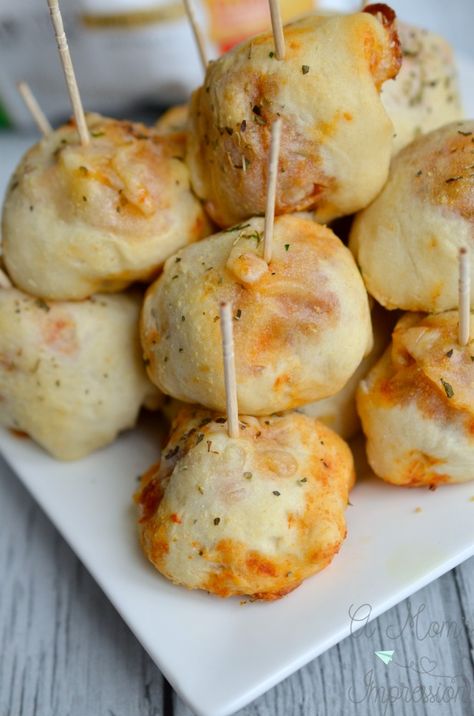 easy meatball appetizer recipes Meatball Appetizer Recipes, Quinoa Recipes Side Dish, Meatball Appetizer, Meatball Appetizer Recipe, Easy Meatball, Appetizer Meatballs, Healthy Appetizer Recipes, Meatballs Easy, Chicken And Shrimp Recipes