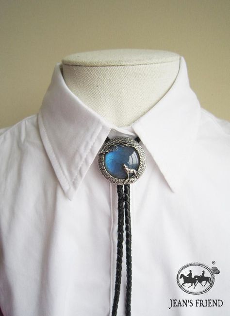 Tie Brooch, Clothing Design Sketches, Bolo Tie, Fantasy Jewelry, Fantasy Clothing, Dream Jewelry, Art Clothes, Pretty Jewellery, Cute Jewelry