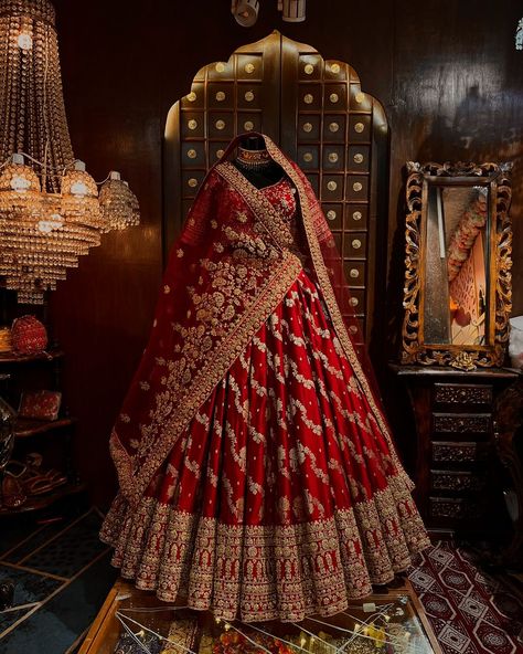 FLT INDIA X KHADI INDIA | FLT India X Khadi India All Hand loom, hand crafted lehengas certified and approved by Khadi India ❤️ | Instagram Brides Lehenga Indian, Red Indian Bridal Outfit, Wedding Dresses Bride Indian, Classic Red Bridal Lehenga, Indian Bride Red Lehenga, Shaadi Lehenga Bridal Collection, Red Indian Wedding Dress Bridal Lehenga, Bridle Lehnga Indian Weddings, Lehnga Designs Bridal