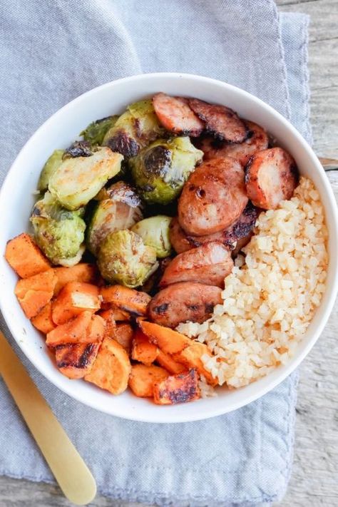 Sausage Buddha Bowl, Easy Whole Food Meals, Low Calorie Bowls, Power Bowl, Egg Diet Plan, Low Carb Low Fat Recipes, Boiled Egg Diet Plan, Buddha Bowls, Low Sugar Recipes