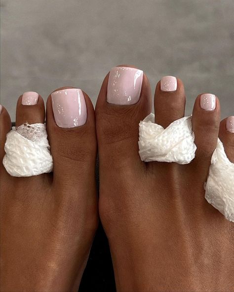 Freshly painted. 💕 Shade: Baby It’s Snowing | Tap to shop our polish. | Instagram Summer Feet Nails Colors, Neutral Nails Pedicure, Light Toenail Polish, Neutral Summer Pedicure, Fun Pedicure Colors, Shellac Pedicure Ideas, Pedicure Ideas Elegant, Pedicure Ideas Colors, 2024 Toe Nails