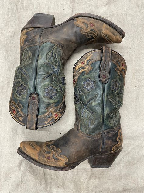 Excellent Condition Rare Blue Bird Boot Snip Toe Blue Cowboy Boots, Vintage Cowboy Boots, Wishlist 2024, Spring Boots, Cowboy Boot, Toe Shoes, Vintage Children, Blue Bird, Cowboy Boots