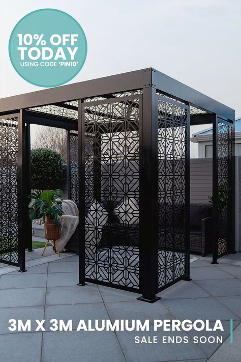 Rooftop Patio Design, Outdoor Gazebo, Privacy Landscaping, Rooftop Terrace Design, Modern Pergola, Metal Pergola, Eclectic Living, Garden Screening, Aluminum Pergola