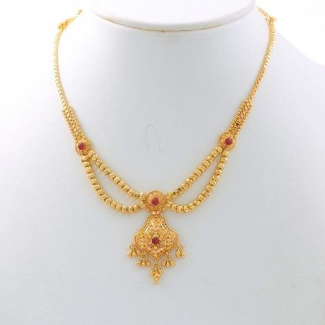 Fashion Jewelry Necklaces Gold, Antique Gold Necklace, Diamond Heart Necklace, Neck Pieces Jewelry, Gold Jewelry Outfits, New Gold Jewellery Designs, Gold Earrings Models, Gold Mangalsutra Designs, Gold Necklace Indian Bridal Jewelry