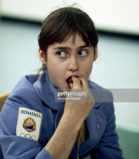 Nadia Comaneci 1976, Volleyball Summer, Eating Strawberry, 1976 Olympics, Mckayla Maroney, Olympic Badminton, Nadia Comaneci, Olympic Games Sports, Jordyn Wieber