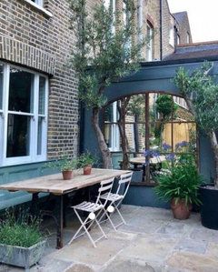 Small urban garden design - any thoughts? | Houzz UK Snug Corner, Garden Wall Designs, Small Courtyard Gardens, Courtyard Gardens Design, Back Garden Design, Garden Mirrors, Small Courtyards, Garden Design Layout, Small Backyard Gardens