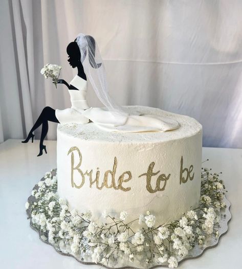 Elegant bride to be cake for your special day 💅🏻 Bride Pasta, Bride To Be Cake, Cake Models, Elegant Bride, Party Cakes, How To Make Cake, Bachelorette Party, Cake Designs, Wedding Inspo