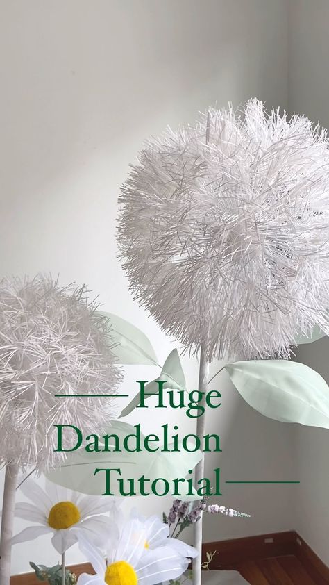 Paper Flowers Malaysia | It’s easy and hard to make huge dandelion. Easy as you’ll only need to cut the fringes but hard as you’ll need a lot of them! ⚠️300 in… | Instagram Dandelion Paper Flower, Diy Dandelion Flower, Dandelion Puffs, Sip N Paint, Dandelion Flower, March 25, Crepe Paper, Paper Flowers, Dandelion