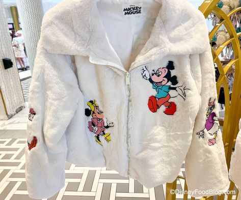 Disney Wear, Plus Size Disney, Mickey Sweatshirt, Disney Themed Outfits, Disney Bounds, Outfits Cold, Windy Weather, Disney Dining Plan, Dapper Day