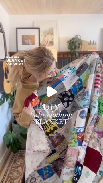 Diy Blanket From Old Clothes, Blankets Made From Old T Shirts, Diy Blanket From Old Shirts, Quilt Made From Clothes, Old T Shirt Blanket, Diy T Shirt Blanket, Blanket Made From Loved Ones Clothes, Baby Clothes Blanket Memory Quilts, Old Clothes Quilt