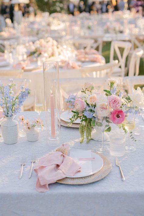 Bridgerton Pastel Wedding, Soft Pastel Wedding Flowers, Baby Pink Wedding Theme, Pink And White Wedding Theme, Pastel Wedding Centerpieces, Pastel Color Wedding, Spring Pastel Wedding, Pale Pink Weddings, Pastel Wedding Theme