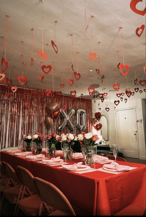 Red party, love, adult party Happy Galentine’s Day Ideas, Valentine Birthday Decorations, Valentines Day Sweet 16 Party Ideas, Birthday Party Ideas February, Youth Valentines Party Ideas, Valentine's Birthday Party, Valentine’s Day Banquet, Galantines Decoration Ideas, Valentine’s Day Bday Party