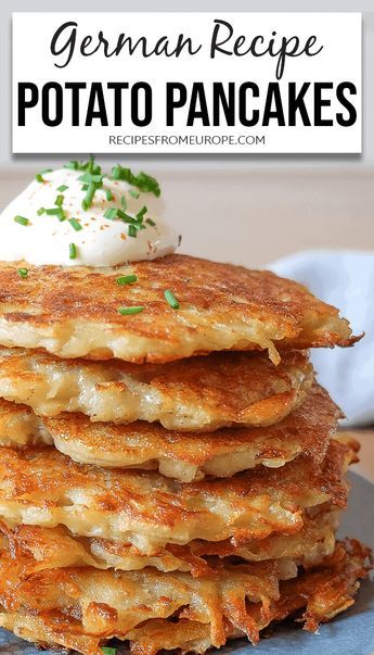 Looking for a delicious potato pancake recipe? This classic German version from shredded potatoes is very easy to make! #potatopancakes #germanrecipes Potato Pancake Recipe, Easy German Recipes, German Food Authentic, Potatoe Pancake Recipe, Potato Pancake, German Potato, Shredded Potatoes, Thanksgiving Menu Ideas, Traditional Thanksgiving