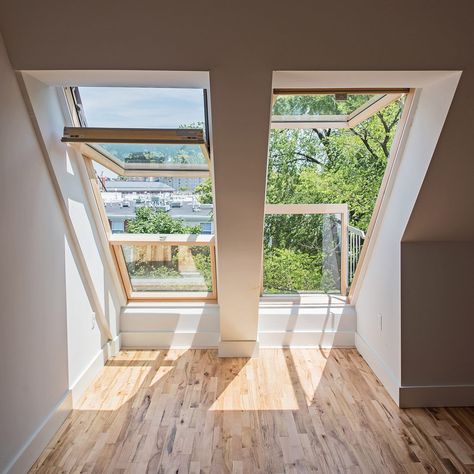 Attic Window Balcony, Attic Room With Balcony, Skylight Balcony Window, Attic With Skylight, Attic Skylight Windows, Roof Apartment Interior, Attic Window Ideas, Balcony Skylight, Room Roof Design