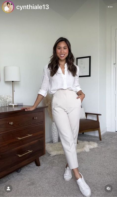 Semi Casual Outfit Women, Semi Formal Outfits For Women, Semi Casual Outfit, White Sneakers Outfit, Semi Formal Outfits, Spring Work Outfits, Business Casual Outfits For Work, Elegante Casual, Classy Work Outfits