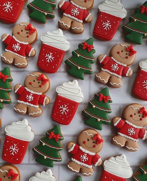 Christmas Cookie Decoration Ideas, Cookie Decoration Ideas, Jul Kaka, Christmas Cookie Cake, Christmas Sugar Cookies Decorated, Gingerbread Cookies Decorated, Cookie Decoration, Cute Christmas Cookies, Royal Iced Cookies