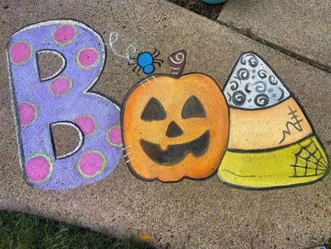 Prang on Instagram: "Halloween is right around the corner! Prang chalk is perfect for decorating your sidewalks for all the trick or treaters in your neighborhood 🎃⁠ ⁠ 📸: @chalk_mama⁠ #prangartsupplies #artteachers #artforkids #artclassroom #arteducation #elementaryart" Easy To Draw Chalk Art, Drawing Ideas With Chalk, Chalk Sidewalk, Sidewalk Art Ideas, Pumpkin Sidewalk Chalk Art, Fun Chalk Art Ideas, Halloween Sidewalk Ideas, Halloween Chalk Art Ideas, Spooky Chalk Art