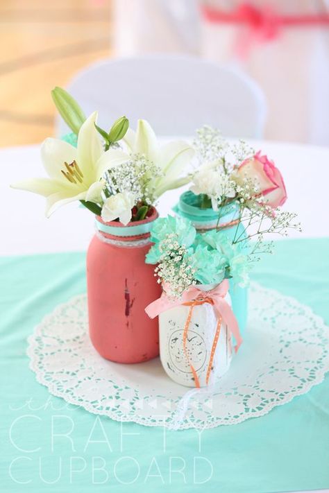 This is simply elegant! www.tiarabella.com Wedding Centerpieces Ideas, Coral And Teal, 23 Fashion, Centerpieces Ideas, Baby Shower Invitaciones, Teal Wedding, Fiesta Baby Shower, Coral Wedding, Mint Wedding