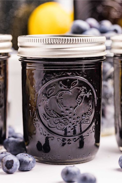 Easy Canning Recipe: How to Make Absolutely Delicious Blueberry Preserves Blueberry Preserves Recipe, Waterbath Canning Recipes, Blueberry Preserves, Water Bath Canning Recipes, Bread Biscuits, Easy Canning, Canning Recipe, Habanero Hot Sauce, Blueberry Syrup