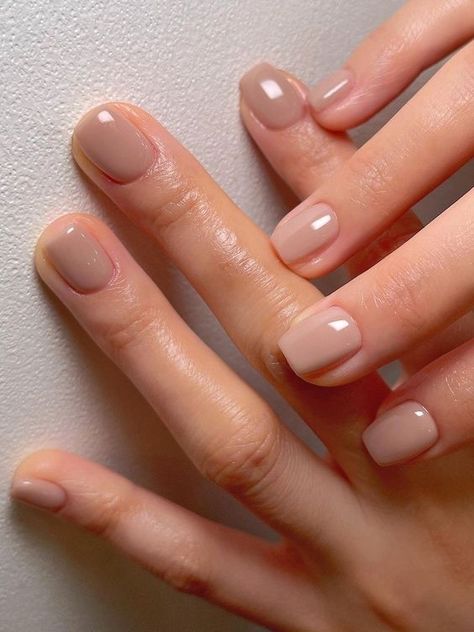 2024's Top Summer Nail Trends: Short, Neutral, Chic Designs Milky Taupe Nails, Neutral Color Nails Gel, Neutral Nails Taupe, Beige Gel Nails Short, Short Nails Professional, Neutral Nails Beige, Taupe Short Nails, Nuteral Nails Cute Short, Sheer Beige Nails