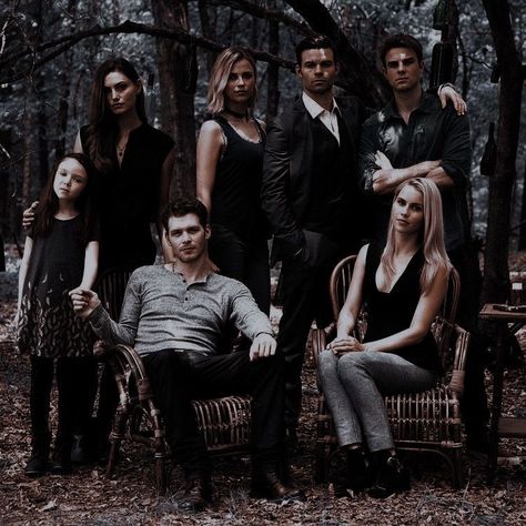 The Mikaelson Family, Mikaelson Family, Hayley And Klaus, Klaus The Originals, Freya Mikaelson, The Mikaelsons, The Vampire Diaries Characters, Vampire Stories, The Originals Tv