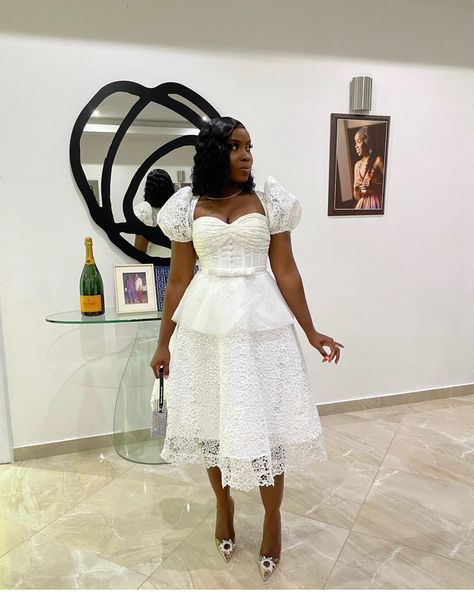 White Maternity Outfit, Lace Bubu, Lace Dress Styles Ghana, White Brocade Dress, Simple White Lace Dress, White Lace Outfit, White Dress Classy, White Lace Prom Dress, White Lace Dress Short