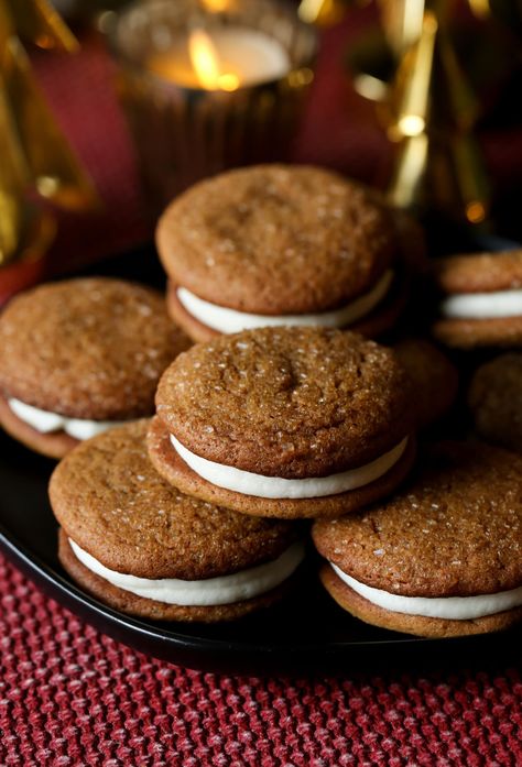 Soft, sweet Gingerbread Sandwich Cookies are the ultimate holiday cookie! Buttery and soft cookies with a sugar crunch on top filled with creamy frosting! #cookiesandcups #gingerbread Gingerbread Sandwich Cookies, Gingerbread Baking, Cookies And Cups, Soft Gingerbread Cookies, Popular Cookies, Cookie Platter, Filled Cookies, Best Christmas Cookies, Delicious Cream