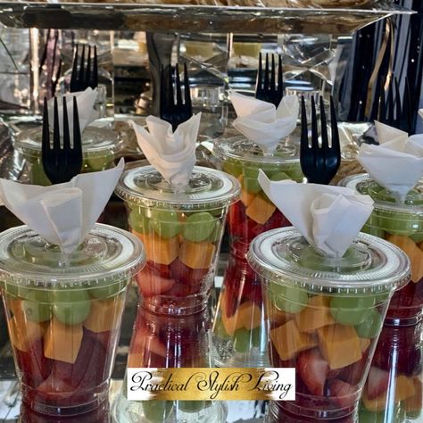 Grab And Go Party Food Snacks, Cup Food Ideas Parties, Individual Fruit Cups For Party, Fruit Cup Ideas, Fundraiser Food Ideas, Party Fruit Cups, Fruit Cups Party, Grab And Go Party Food, Fruit Cups Ideas