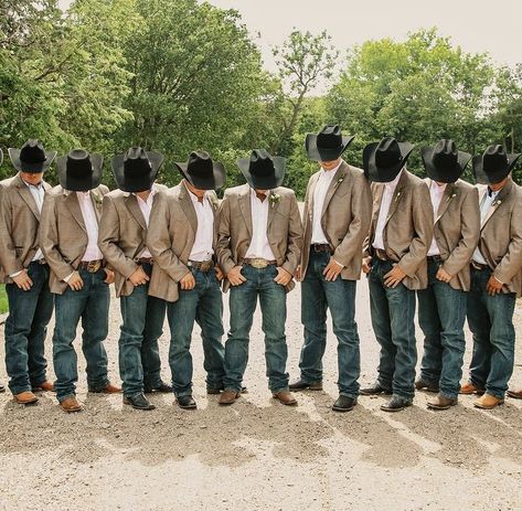 Hunter Green Country Wedding, Country Teal Wedding, October Wedding Groomsmen, Emerald Green Groomsmen Attire Casual, Outdoor Patio Wedding Ideas, Rustic Groomsmen Attire Jeans, Western Groomsmen Attire, Western Groomsmen, Western Wedding Groomsmen