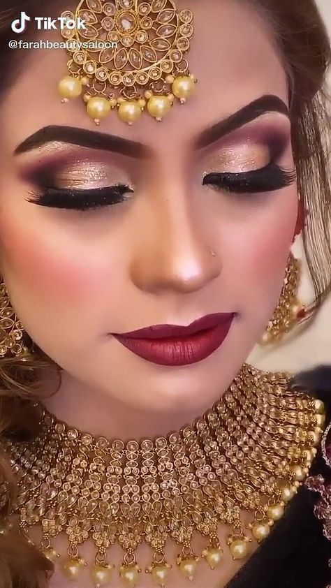 Maroon Bridal Lehenga Makeup, Hindu Wedding Makeup, Pakistani Makeup, Burgundy Makeup, Bollywood Makeup, Skin Tone Makeup, Engagement Look, Bridal Eye Makeup, Asian Bridal Dresses