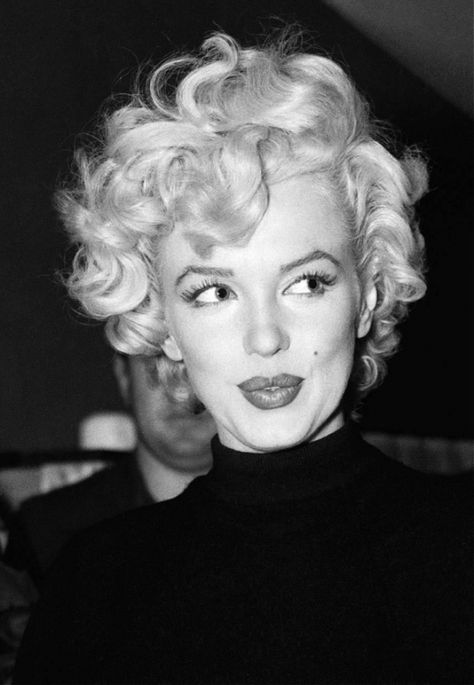 Makeup Tip, Marilyn Monroe Photos, Actrices Hollywood, Norma Jean, Norma Jeane, Amy Winehouse, 인물 사진, White Photo, Hollywood Glamour