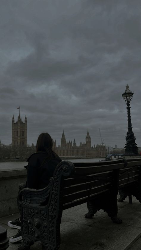 Moody London Aesthetic, Gothic London Aesthetic, London Dark Aesthetic, Dark London Aesthetic, London Dark Academia, Gloomy London, London Aesthetic Vintage, Addie Larue Aesthetic, Gothic London