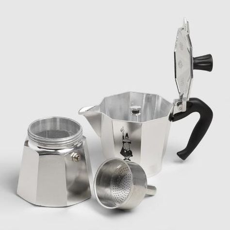 Moka Pot Espresso, Stovetop Espresso Maker, Bialetti Moka, Stovetop Espresso, Coffee Machine Parts, Commercial Coffee Machines, Barista Fashion, Italian Espresso, Coffee Queen