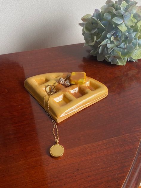 Waffle jewelry/ trinket holder. Handmade polymer clay catchall Clay Jewellery Holder Rings, Pancake Trinket Dish, Polymer Clay Match Holder, Homemade Jewelry Holder Clay, Clay Jewelry Holder Ideas, Clay Bracelet Holder, Air Dry Clay Ring Holder, Clay Polaroid Holder, Jewelry Holder Clay