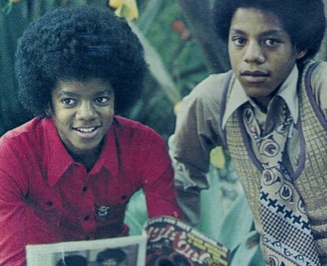 mj and marlon Marlon Jackson, The Jackson Family, Morrison Hotel, John Lennon And Yoko, Photos Of Michael Jackson, Joseph Jackson, The Muppet Show, Jackson Family, Jackson 5