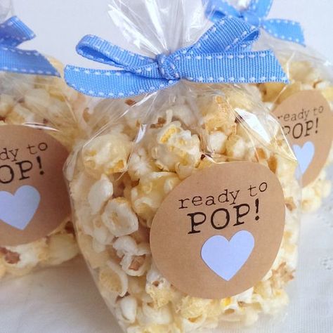 Bebe Video, Baby Shower Favors Diy, Babyshower Party, Idee Babyshower, Boy Baby Shower Ideas, Baby Shower Treats, Baby Shower Theme Decorations, Baby Shower Deco