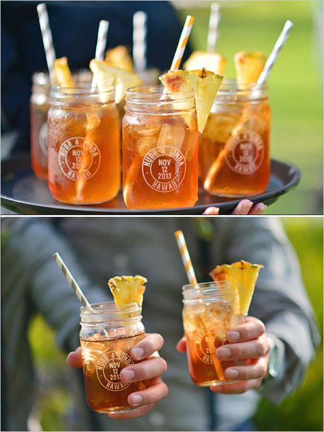 Customized wedding jars paired with a refreshing drink. Done and done. Jar Wedding Favors, Mason Jar Wedding Favors, Pineapple Wedding, Wedding Favour Jars, Wedding Signature Drinks, Wedding Dessert, Mason Jar Wedding, Wedding Logo, Wedding Drink