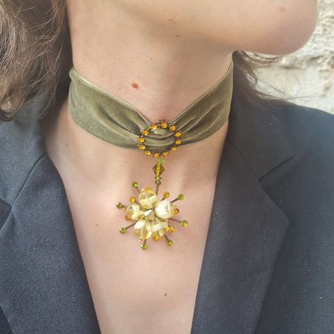 Pendant Necklace Aesthetic, Choker 90s, Choker Velvet, Choker With Pendant, Y2k Choker, 90s Necklace, Antique Choker, Victorian Choker, Aesthetic Necklace