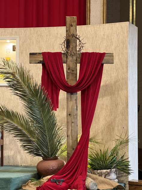 Resurrection Sunday Decorations Church, Palm Sunday Altar Decorations, Good Friday Church Decor, Easter Stage Decor, Good Friday Church Decorations, Easter Decor For Church, Easter Ideas For Church, Sanctuary Decor Church Stage Design, Church Easter Decorations Sanctuary