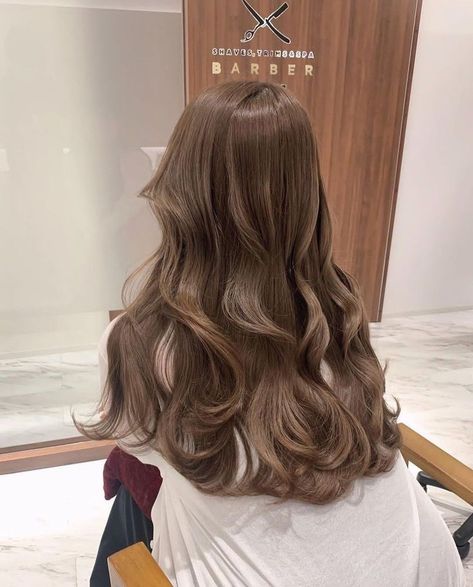 Dust Ash Hair, Coffee Hair Color, Beige Hair Color, Mocha Brown Hair, Coffee Brown Hair, Pelo Cafe, Rambut Brunette, Coffee Hair, Chestnut Hair