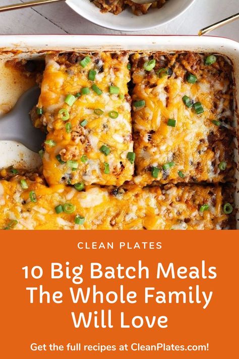 Cook once, feed many 🙌 https://www.cleanplates.com/eat/recipes-eat/10-big-batch-meals/ Big Batch Meals, Batch Cooking Recipes, Batch Meals, Healthy Eating Books, Recipes Using Rotisserie Chicken, Big Family Meals, Big Family Dinner, Large Group Meals, Budget Family Meals