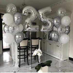 Valentines Balloons Bouquet, Personalised Balloons, Silver Party Decorations, Surprise Birthday Decorations, Silver Balloons, Bubble Birthday, Happy 25th Birthday, Valentines Balloons, Birthday Ideas For Her