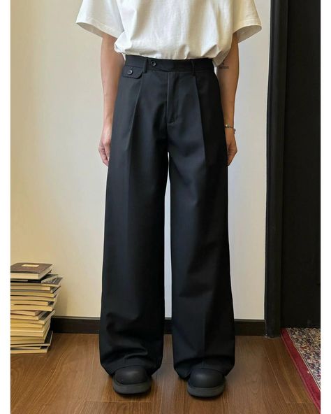 Nine Drape Pleated Trousers • Discover Trending Men's Fashion From Asia • Collection: Nine's Closet . . #koreanfashion #streetwear #outfitidea #styleinspo #mensfashion Mens Pleated Trousers, Pleated Pants Outfit, Trousers Outfit Men, Inspi Outfit, Mens Casual Outfits Summer, Concept Clothing, Men's Outfits, Baggy Trousers, Formal Outfits