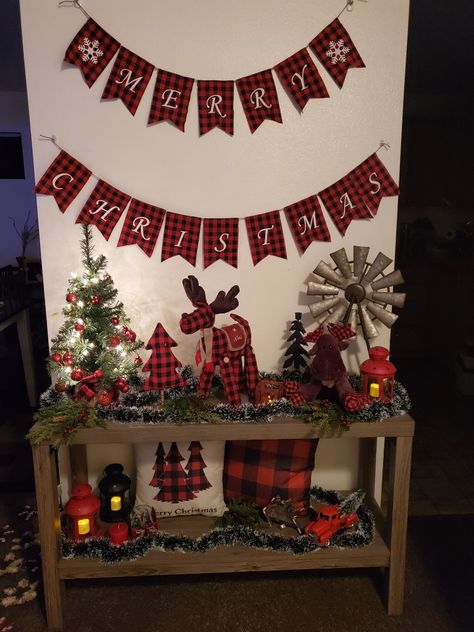 Christmas Entryway Table, Red And Black Christmas, Buffalo Plaid Christmas Decor, Christmas Entryway, Buffalo Plaid Christmas Tree, Plaid Christmas Decor, Buffalo Check Christmas, Christmas Fireplace Decor, Plaid Decor