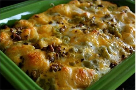 Breakfast Casserole With Potatoes Obrien, Bubble Up Breakfast, Baked Breakfast Recipes, Shredded Cheddar Cheese, Bubble Up, Breakfast Sausage, Breakfast Bake, Breakfast Items, Breakfast Brunch Recipes